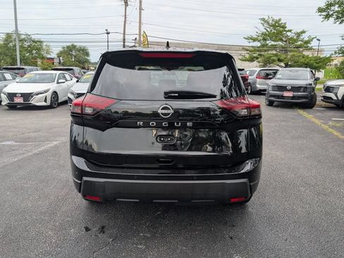 Used 2024 Nissan Rogue S FWD image 4