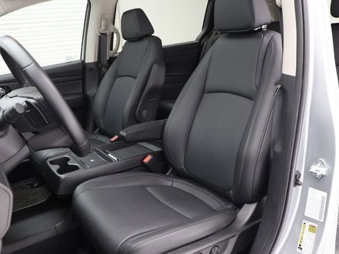 Used 2025 Honda Odyssey EX-L image 16