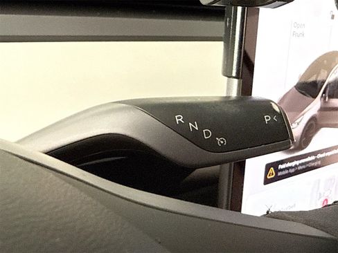 Used 2022 Tesla Model Y Performance image 16