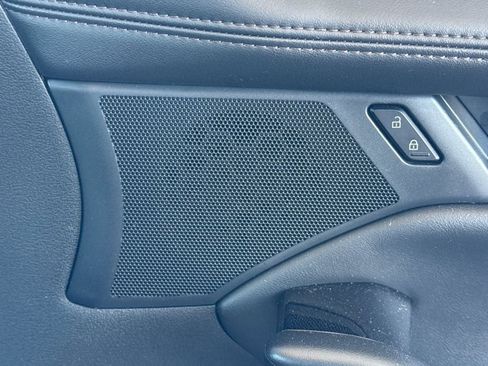 Used 2024 MAZDA MAZDA3 s image 25