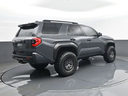 Used 2025 Toyota 4Runner SR5 AWD/4WD image 21
