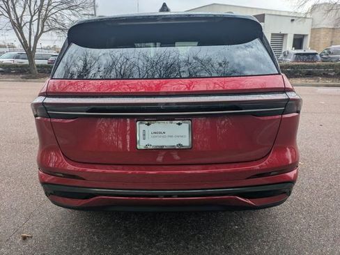 Used 2024 Lincoln Nautilus Reserve w/ Equipment Group 203A image 3