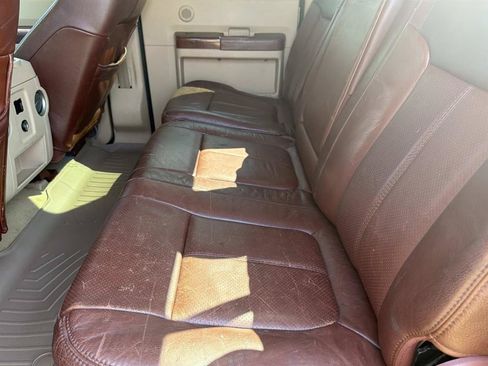 Used 2011 Ford F250 King Ranch w/ King Ranch w/Chrome Pkg AWD/4WD image 12