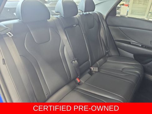 Certified 2025 Hyundai Elantra Limited FWD image 11