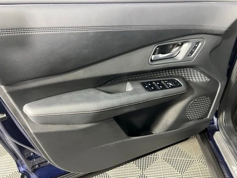 Used 2023 Nissan Ariya AWD image 26