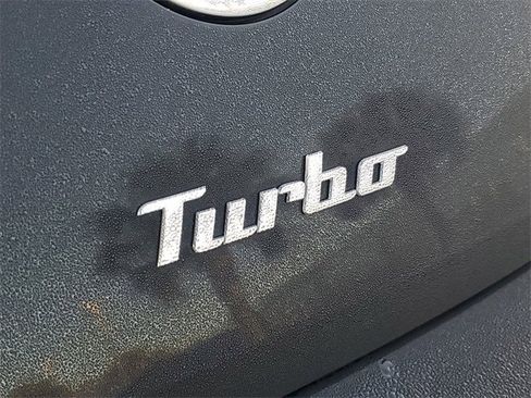 Used 2013 Volkswagen Beetle 2.0T image 6