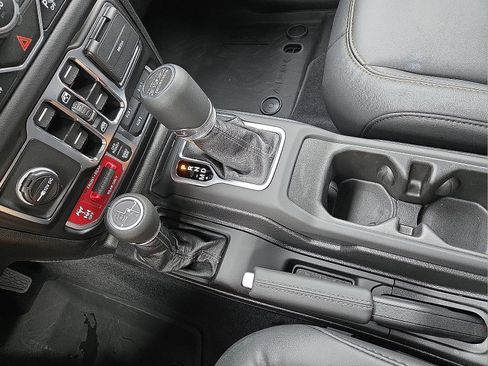 New 2025 Jeep Wrangler Unlimited Rubicon 392 image 25