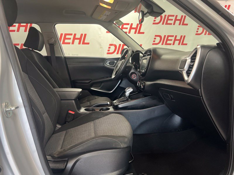 Used 2020 Kia Soul S FWD image 12