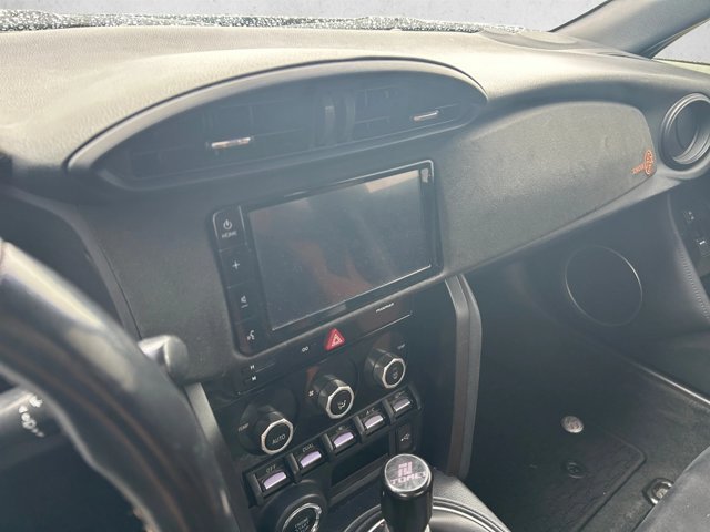 Used 2020 Toyota 86 RWD image 13