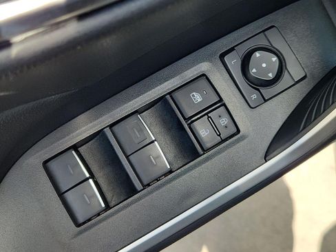 Used 2023 Toyota RAV4 XLE w/ Convenience Package FWD image 16