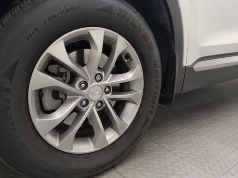 Used 2019 Hyundai Santa Fe SEL FWD image 31
