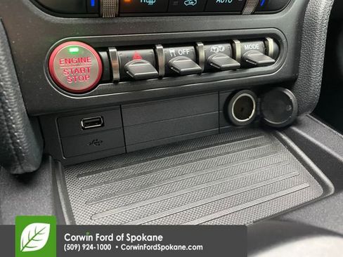 Used 2022 Ford Mustang Shelby GT500 w/ Technology Package image 36