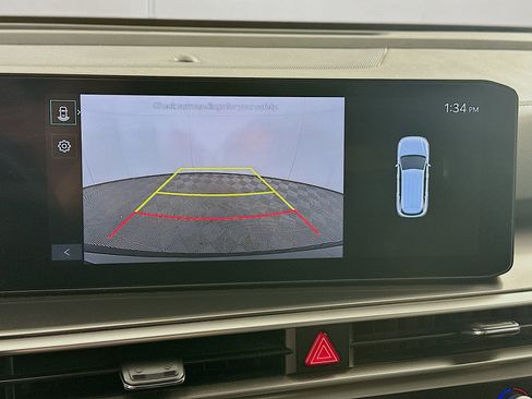 Used 2024 Kia Sorento S image 23