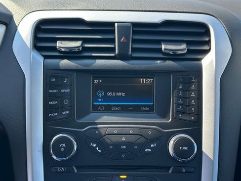 Used 2014 Ford Fusion SE image 33