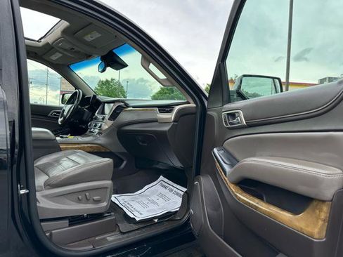 Used 2017 GMC Yukon XL Denali w/ Open Road Package AWD/4WD image 22
