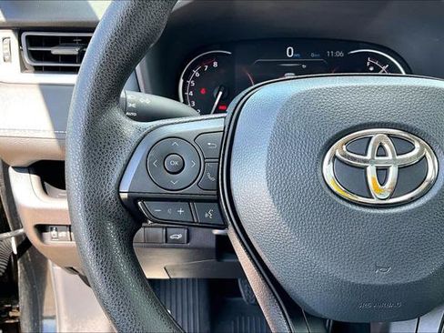 Certified 2025 Toyota RAV4 XLE w/ Convenience Package FWD image 24