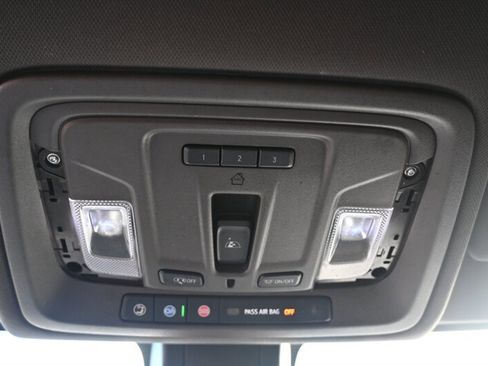 Used 2019 GMC Sierra 1500 SLT w/ SLT Premium Plus Package image 37