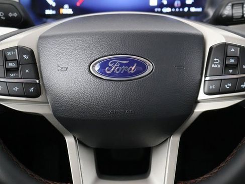 New 2026 Ford Explorer Active w/ Active Comfort Package image 28