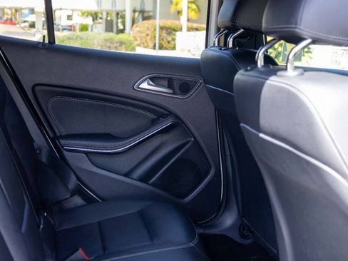 Used 2020 Mercedes-Benz GLA 250 image 14