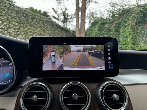 Used 2022 Mercedes-Benz GLC 300 4MATIC image 14