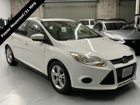 Used 2014 Ford Focus SE image 3