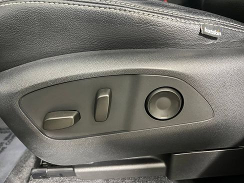 Certified 2024 Chevrolet Traverse LT w/ LPO, Floor Liner Package AWD/4WD image 19