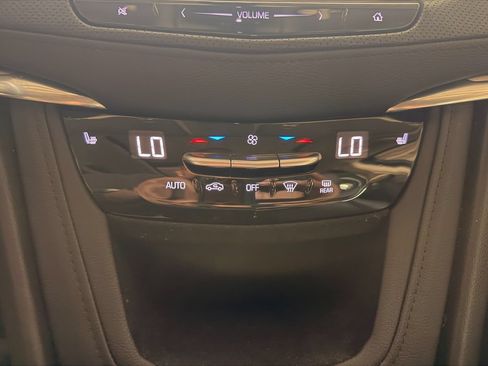 Used 2019 Cadillac XT5 Luxury AWD/4WD image 25