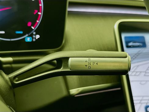 Used 2021 Mercedes-Benz S 580 4MATIC Sedan w/ AMG Line image 18