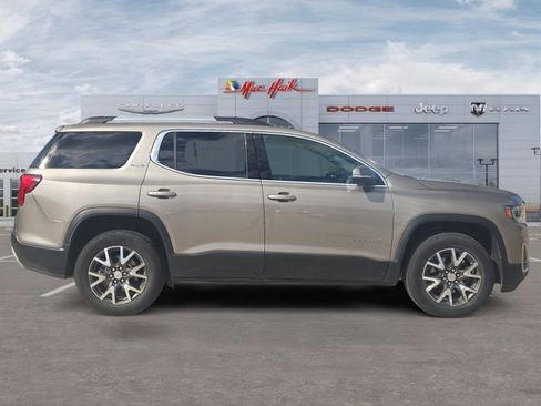 Used 2023 GMC Acadia SLE w/ Driver Convenience Package FWD image 6