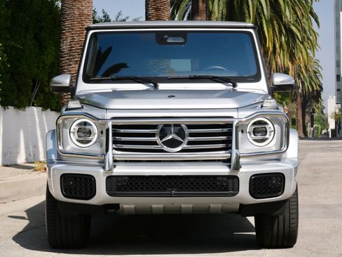 Used 2025 Mercedes-Benz G 550 image 2