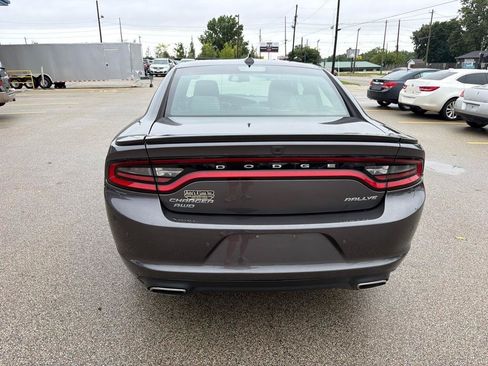 Used 2017 Dodge Charger SXT w/ AWD Plus Group image 8
