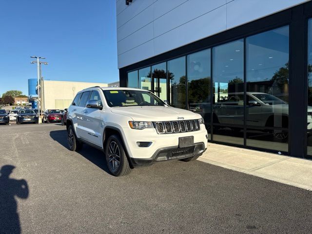 Used 2019 Jeep Grand Cherokee Limited AWD/4WD image 1