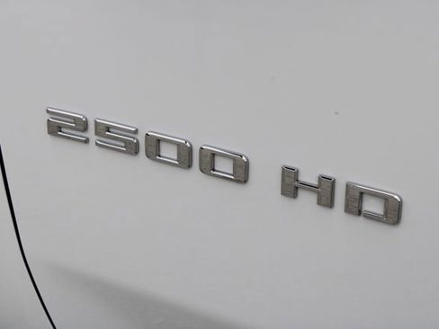 Used 2024 Chevrolet Silverado 2500 LT image 17
