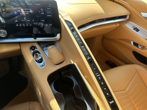 Used 2022 Chevrolet Corvette Stingray Premium Cpe w/ Z51 Performance Package RWD image 25