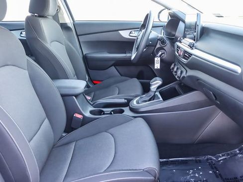Used 2024 Kia Forte LXS image 18