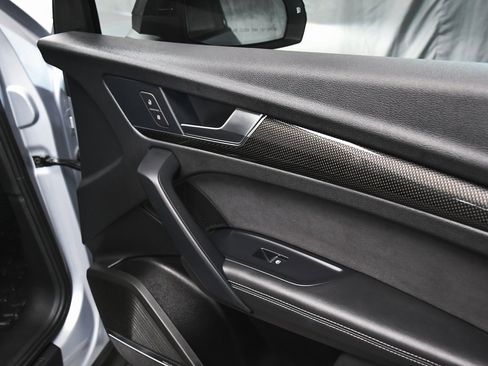 Used 2023 Audi SQ5 Premium Plus w/ Premium Plus Package image 21