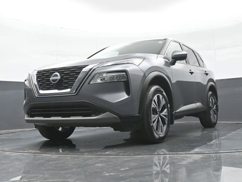 Used 2023 Nissan Rogue SV AWD/4WD image 43
