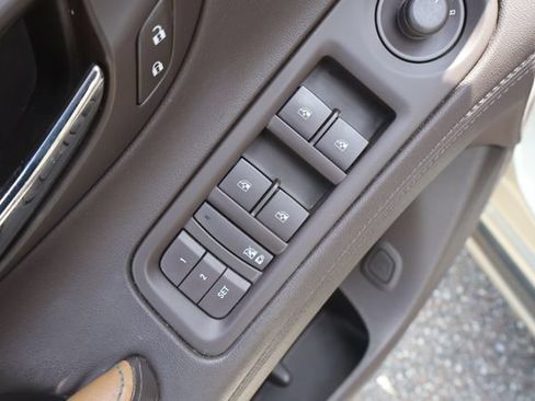 Used 2014 Buick LaCrosse Leather FWD image 12