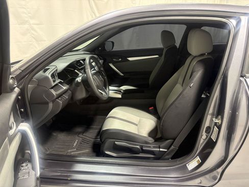 Used 2016 Honda Civic EX-T image 2