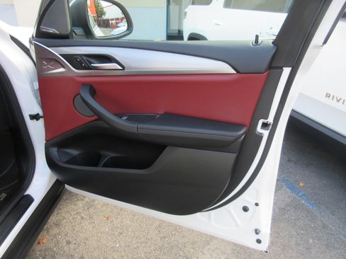 Used 2024 BMW X3 xDrive30i w/ Convenience Package image 20