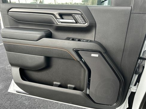 Used 2024 GMC Sierra 2500 AT4 w/ AT4 Preferred Package image 22