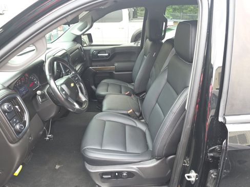 Used 2021 Chevrolet Silverado 1500 LT RWD image 14