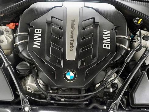 Used 2016 BMW 550i xDrive Sedan AWD/4WD image 42