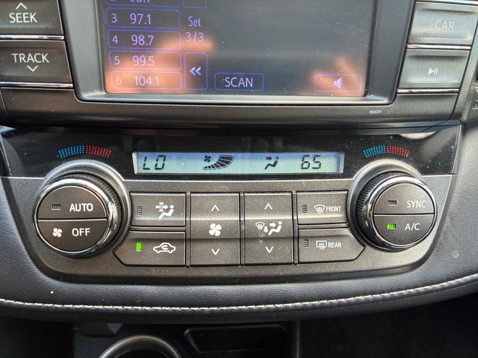 Used 2013 Toyota RAV4 XLE AWD/4WD image 22
