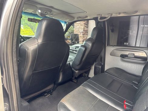 Used 2006 Ford F250 Lariat AWD/4WD image 12