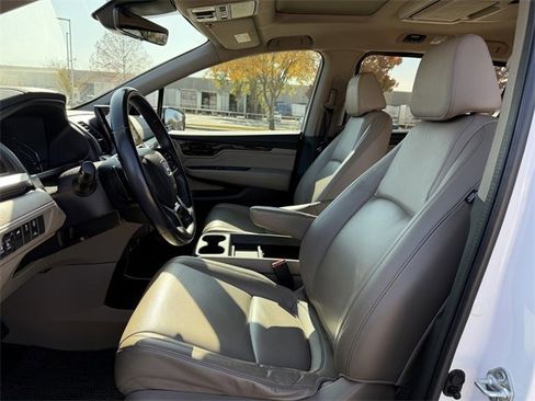 Used 2023 Honda Odyssey Touring image 26