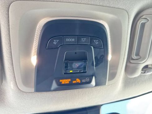 Used 2025 Toyota Corolla LE FWD image 33