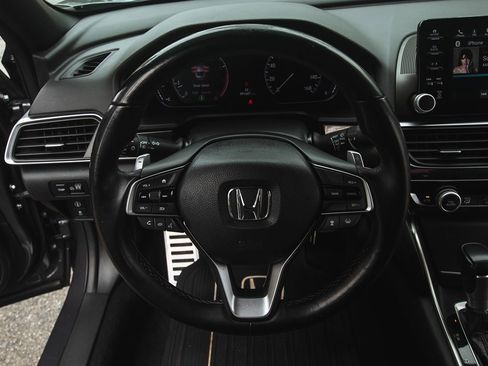 Used 2018 Honda Accord Sport image 30