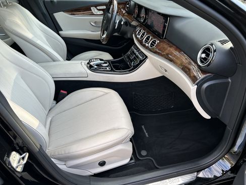 Used 2018 Mercedes-Benz E 400 4MATIC Wagon image 49