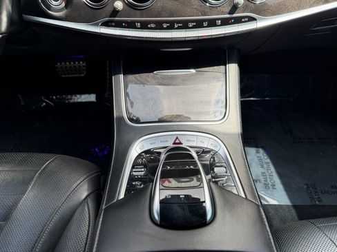 Used 2019 Mercedes-Benz S 560 Sedan w/ AMG Line Exterior image 16